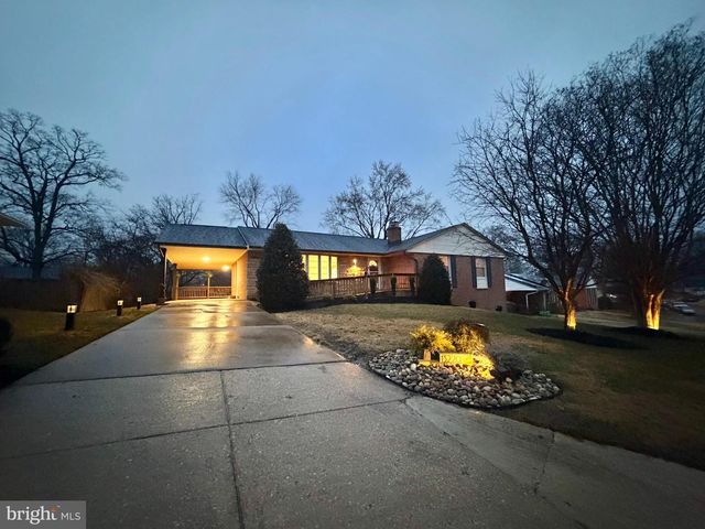 13220 RONEHILL DR, Beltsville, MD 20705