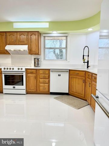 13220 RONEHILL DR, Beltsville, MD 20705