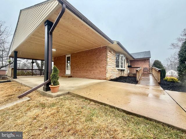 13220 RONEHILL DR, Beltsville, MD 20705