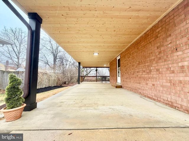 13220 RONEHILL DR, Beltsville, MD 20705