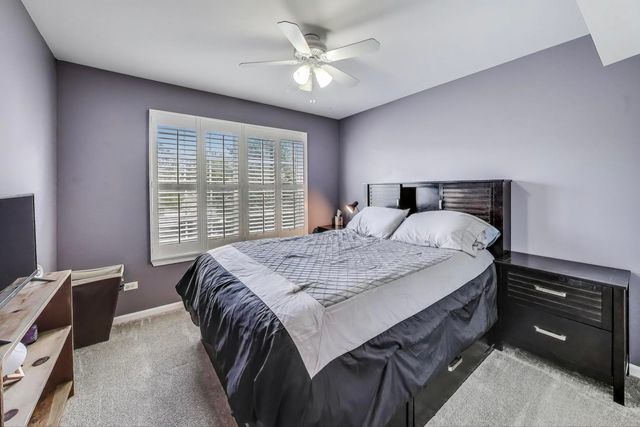 17119 W Prairieview Lane, Gurnee, IL 60031
