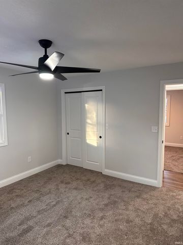 1305 N Greenbriar Road, Muncie, IN 47304