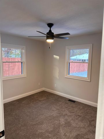 1305 N Greenbriar Road, Muncie, IN 47304