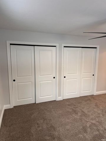 1305 N Greenbriar Road, Muncie, IN 47304