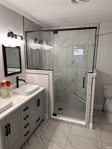 1305 N Greenbriar Road, Muncie, IN 47304