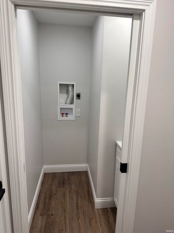 1305 N Greenbriar Road, Muncie, IN 47304