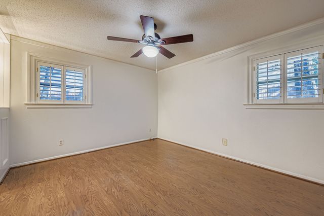 3106 Woodford Drive, Arlington, TX 76013