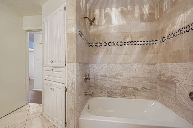 3106 Woodford Drive, Arlington, TX 76013