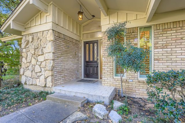 3106 Woodford Drive, Arlington, TX 76013