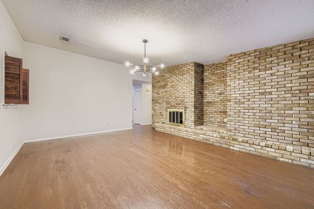 3106 Woodford Drive, Arlington, TX 76013