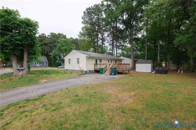 5701 Dendron Dr, Highland Springs, VA 23223
