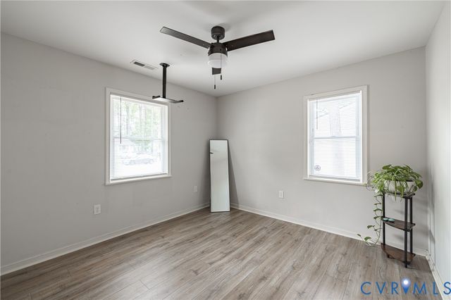 5701 Dendron Dr, Highland Springs, VA 23223