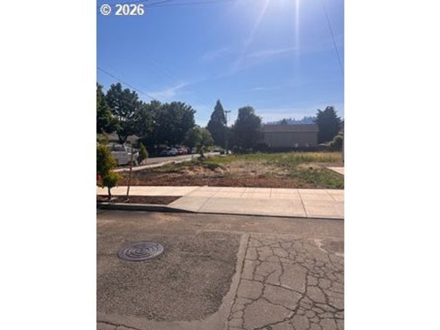 Se 87TH SE BROOKLY St, Portland, OR 97266