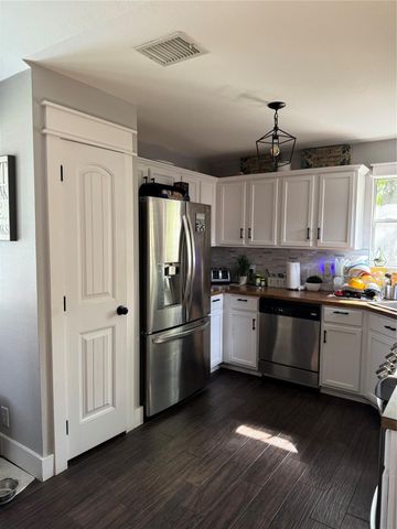 291 Brian LN, Kyle, TX 78640