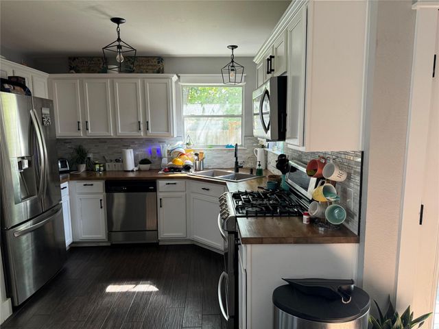 291 Brian LN, Kyle, TX 78640