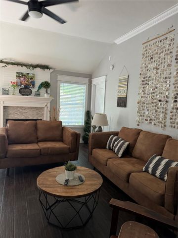 291 Brian LN, Kyle, TX 78640