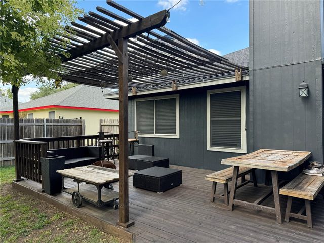 291 Brian LN, Kyle, TX 78640