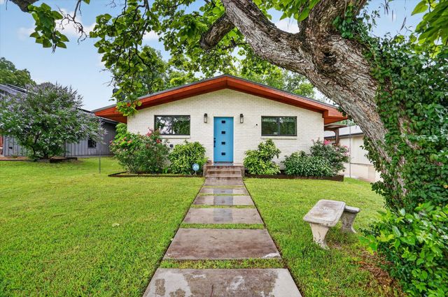 804 Stevens Street, Bridgeport, TX 76426