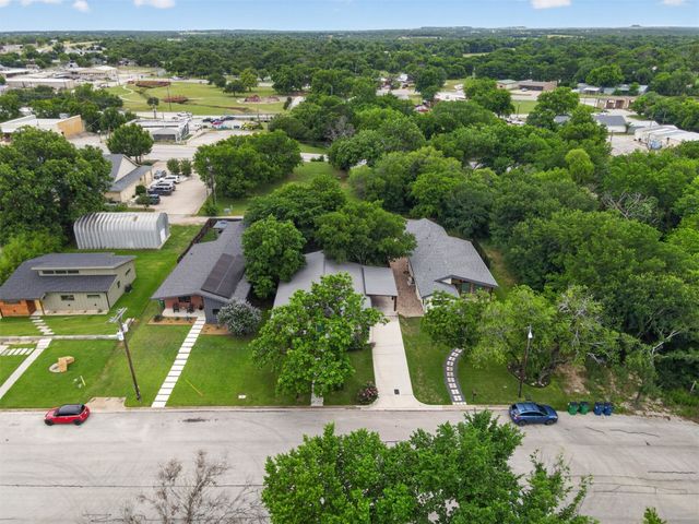 804 Stevens Street, Bridgeport, TX 76426