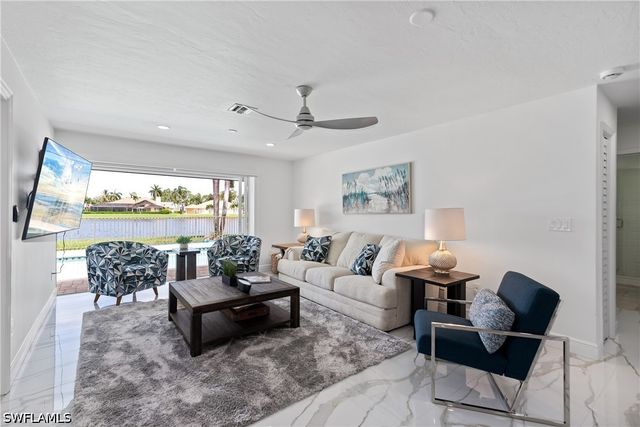 2500 Kings Lake BLVD, Naples, FL 34112