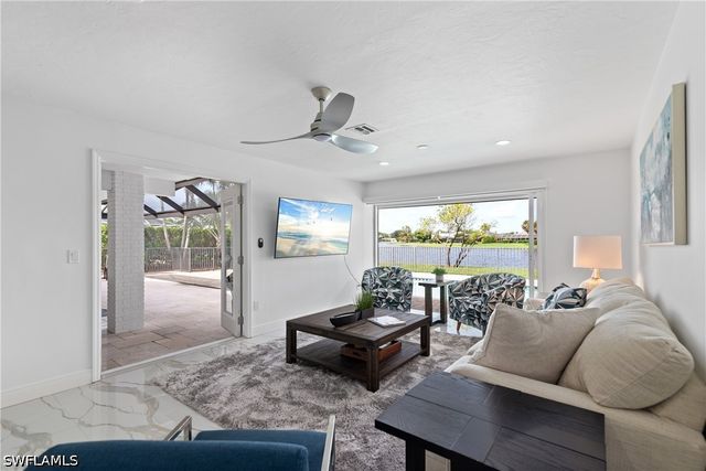 2500 Kings Lake BLVD, Naples, FL 34112