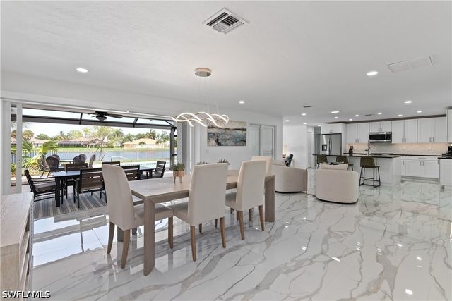 2500 Kings Lake BLVD, Naples, FL 34112