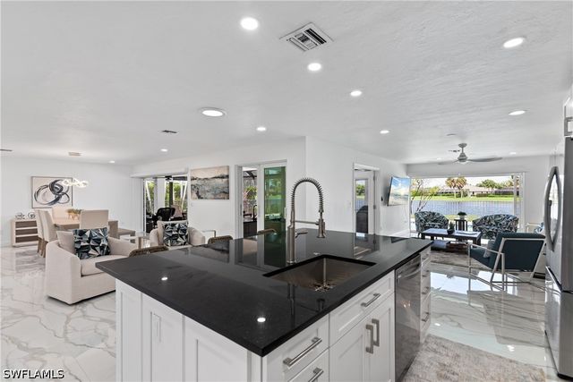 2500 Kings Lake BLVD, Naples, FL 34112