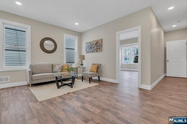89 Schley Street, Newark, NJ 07112