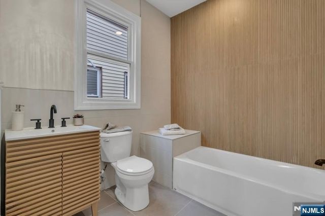 89 Schley Street, Newark, NJ 07112