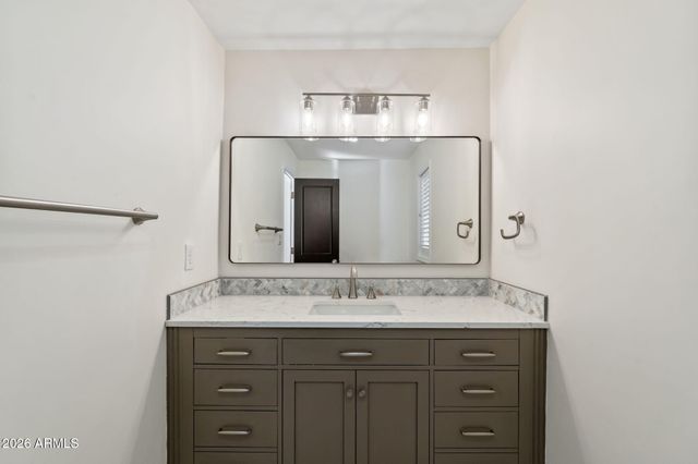 125 E CORONADO Road, Phoenix, AZ 85004