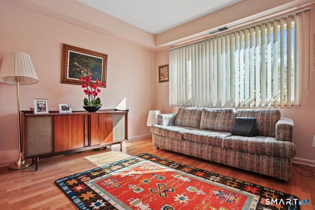 722 Popes Island Road 722, Milford, CT 06461