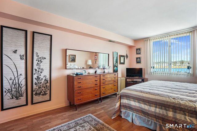 722 Popes Island Road 722, Milford, CT 06461