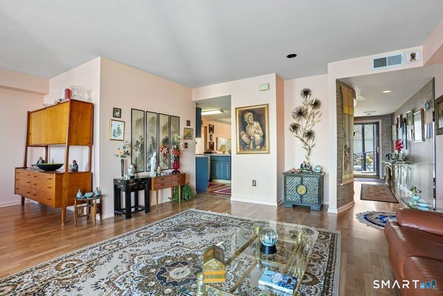 722 Popes Island Road 722, Milford, CT 06461