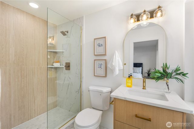 2518 36th Avenue W, Seattle, WA 98199