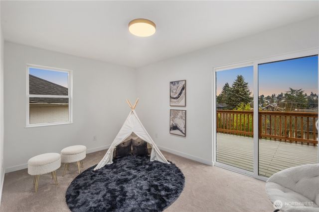 2518 36th Avenue W, Seattle, WA 98199