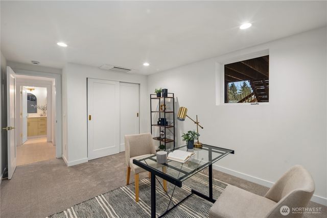 2518 36th Avenue W, Seattle, WA 98199