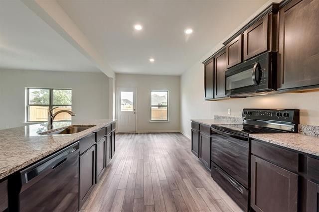 923 Primrose Drive, Sanger, TX 76266