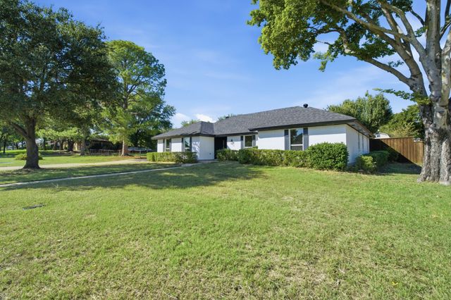 316 Oak Valley Drive, Colleyville, TX 76034