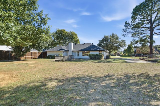 316 Oak Valley Drive, Colleyville, TX 76034