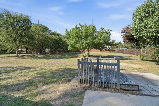 316 Oak Valley Drive, Colleyville, TX 76034