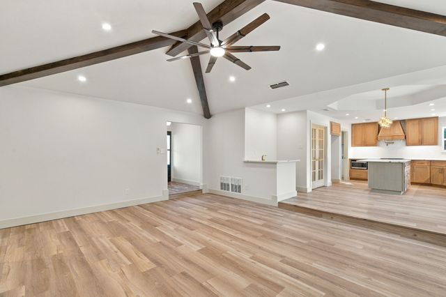 316 Oak Valley Drive, Colleyville, TX 76034