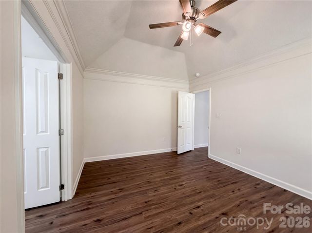 10530 Southern Oak Court, Charlotte, NC 28214