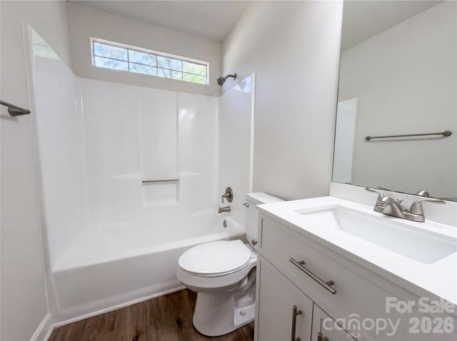 10530 Southern Oak Court, Charlotte, NC 28214