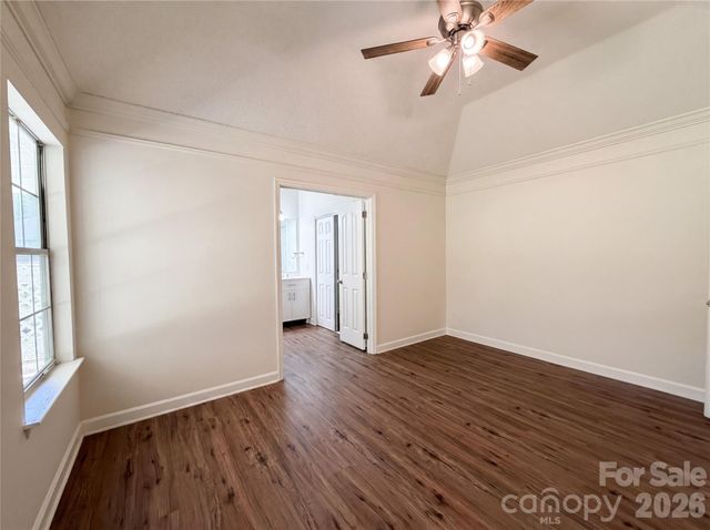 10530 Southern Oak Court, Charlotte, NC 28214