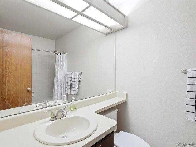 3036 S Halifax St, Aurora, CO 80013