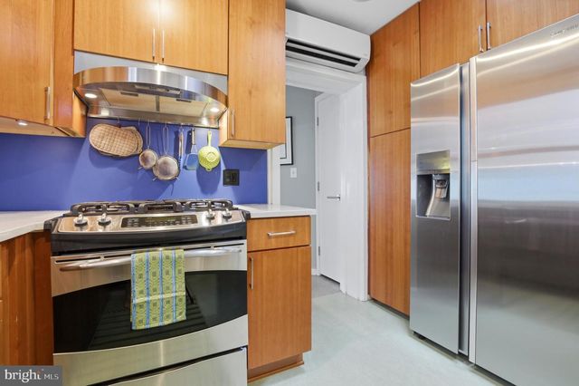 8125 SHAWNEE ST, Philadelphia, PA 19118