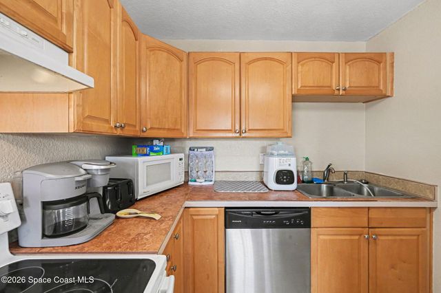 2648 Coventry Road, Melbourne, FL 32935