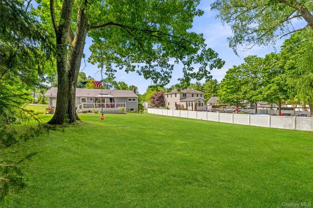 644 Sharon Lane, Yorktown Heights, NY 10598