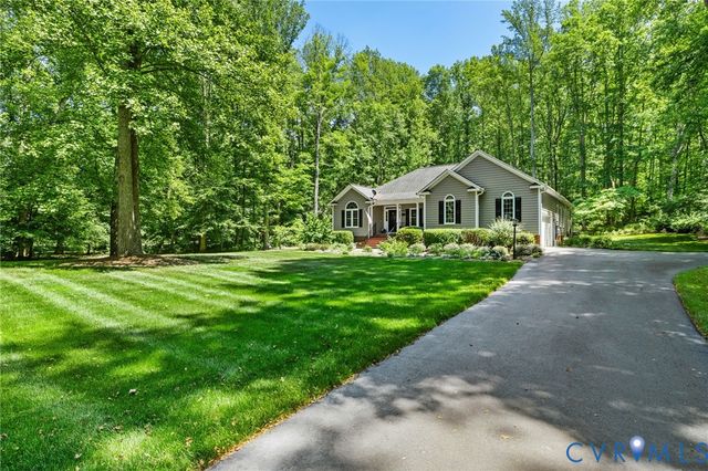 13998 Taylors Overlook Ct, Montpelier, VA 23192