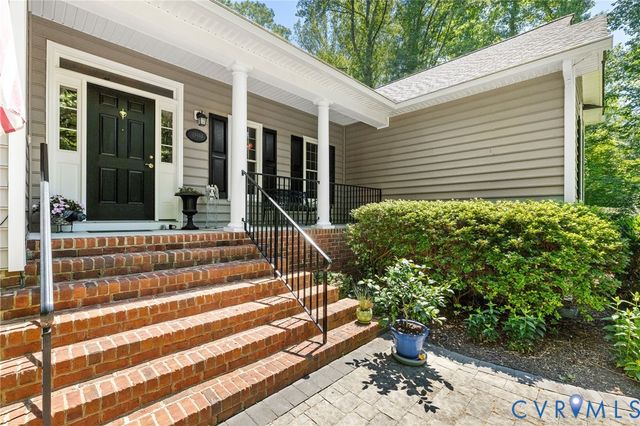 13998 Taylors Overlook Ct, Montpelier, VA 23192